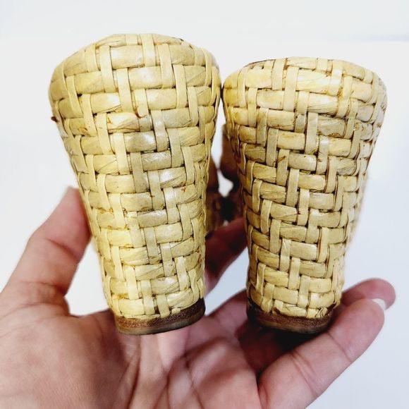 Isaac Mizrahi  size 6 wicker floral wedge slip on sandal shoes - Picture 8 of 12